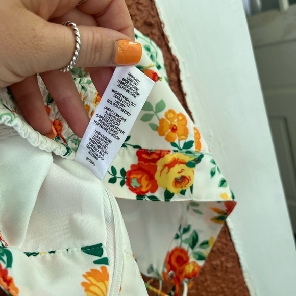 WAYF Floral Print Crop Top, Lace Front, Seamed Cups, Tie Straps, Small - Picture 5 of 6